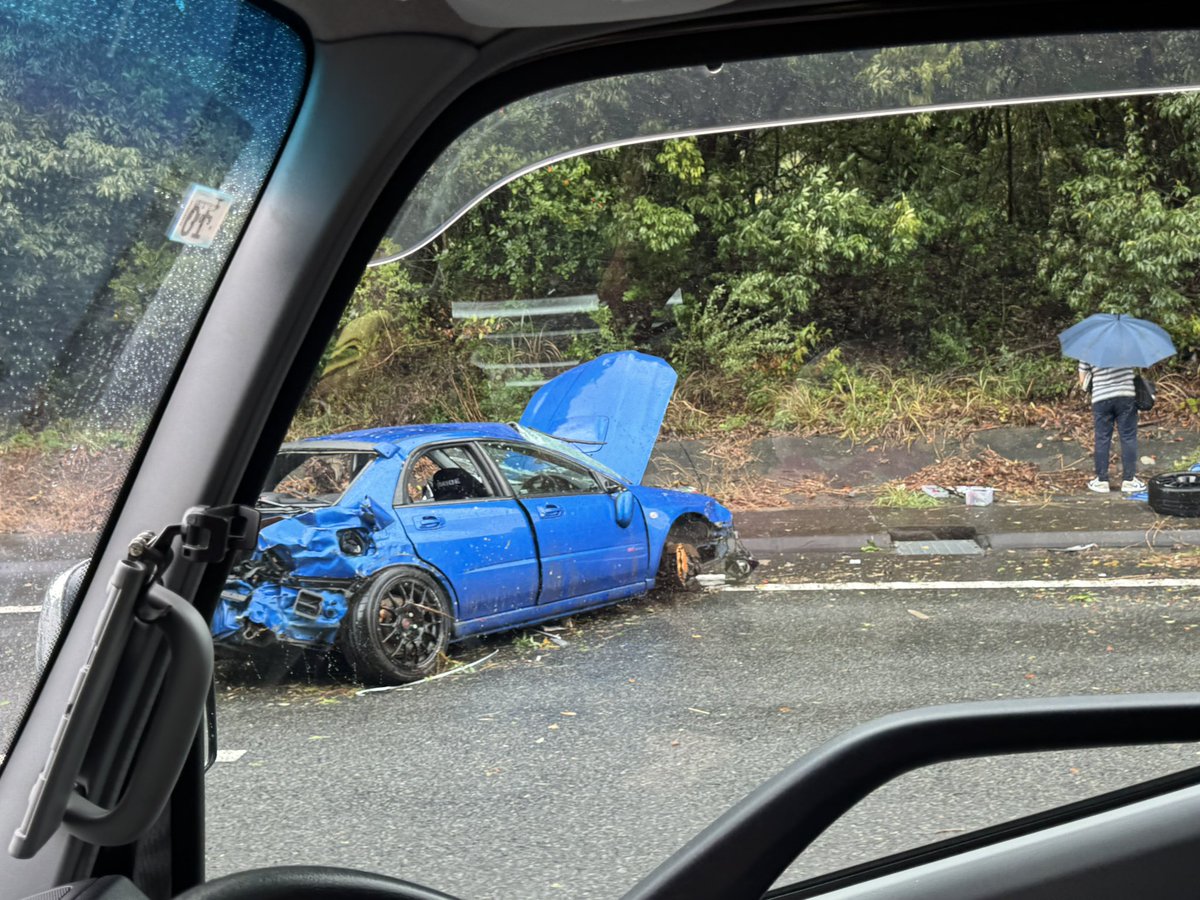新東名藤枝岡部インター付近下り事故渋滞