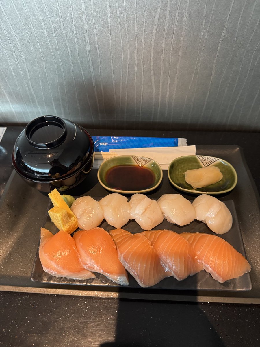 とりあえずスイートラウンジ行ったらこれですよね？