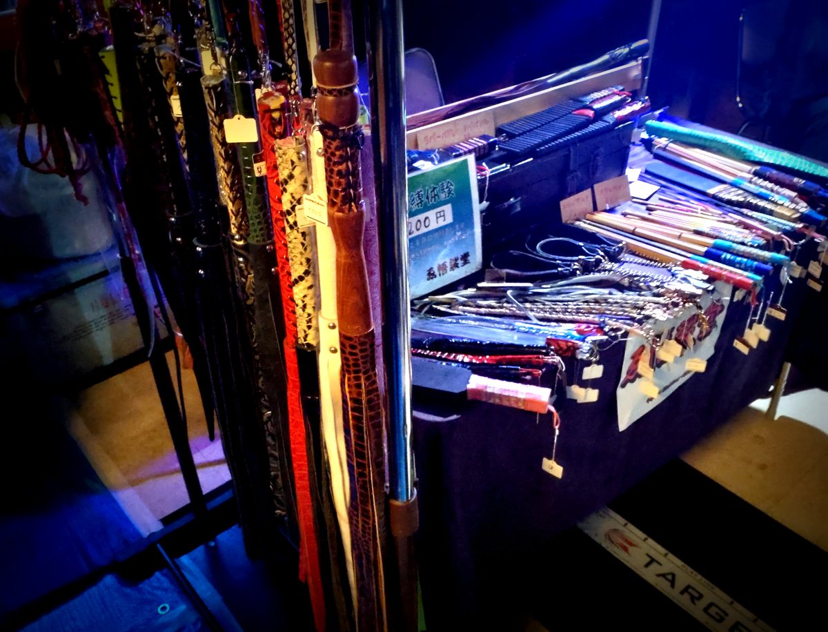 今夜は栄近辺のSMBARで飛び込み行商予定です！
今のところラ・ベルレーヌさんとエイトさんに行く予定です！
今日お会い致しましたら宜しくお願い致します。
今夜どちらかのお店に行かれる方がいらっしゃいましたら、お知らせ頂ければその時間に居るようにさせて頂きます！