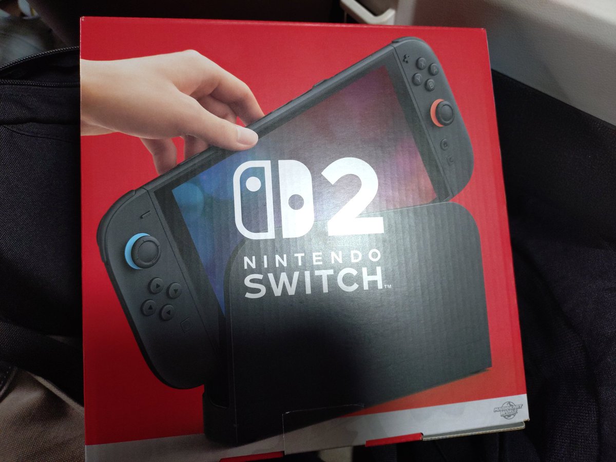 mi0213yu's tweet photo. なんとかポケモン新作前にSwitch2手に入って良かった✌️いぇい✌️ https://t.co/OFHXcTxOtu