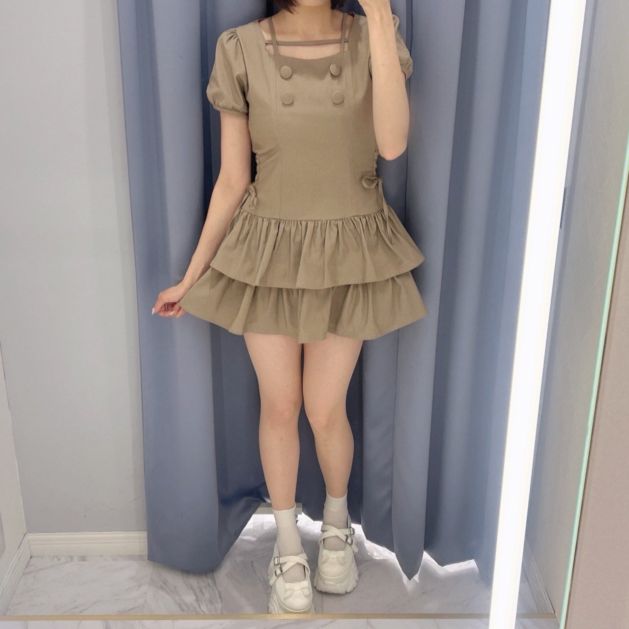 evelyn 編み上げティアードワンピース レースフリルティアード