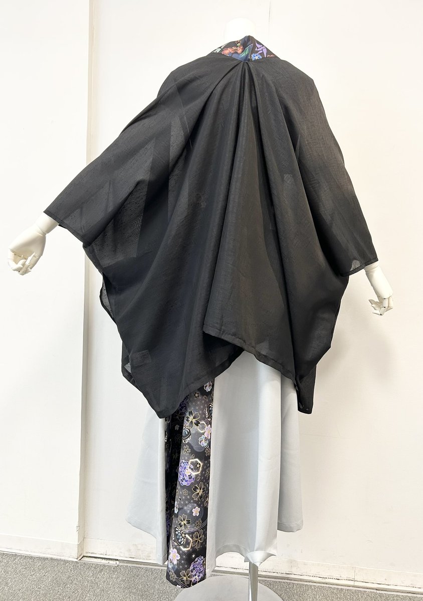 gouk・T.KUNITOMO🌸

8月17日までの期間限定発売‼️

<a href="/kyoto_ao/">京都手描き友禅　碧〜ao〜</a> さんの手描き友禅
大迫力です✨️✨️

薄手のきもジャンは浴衣やお着物にも羽織れます