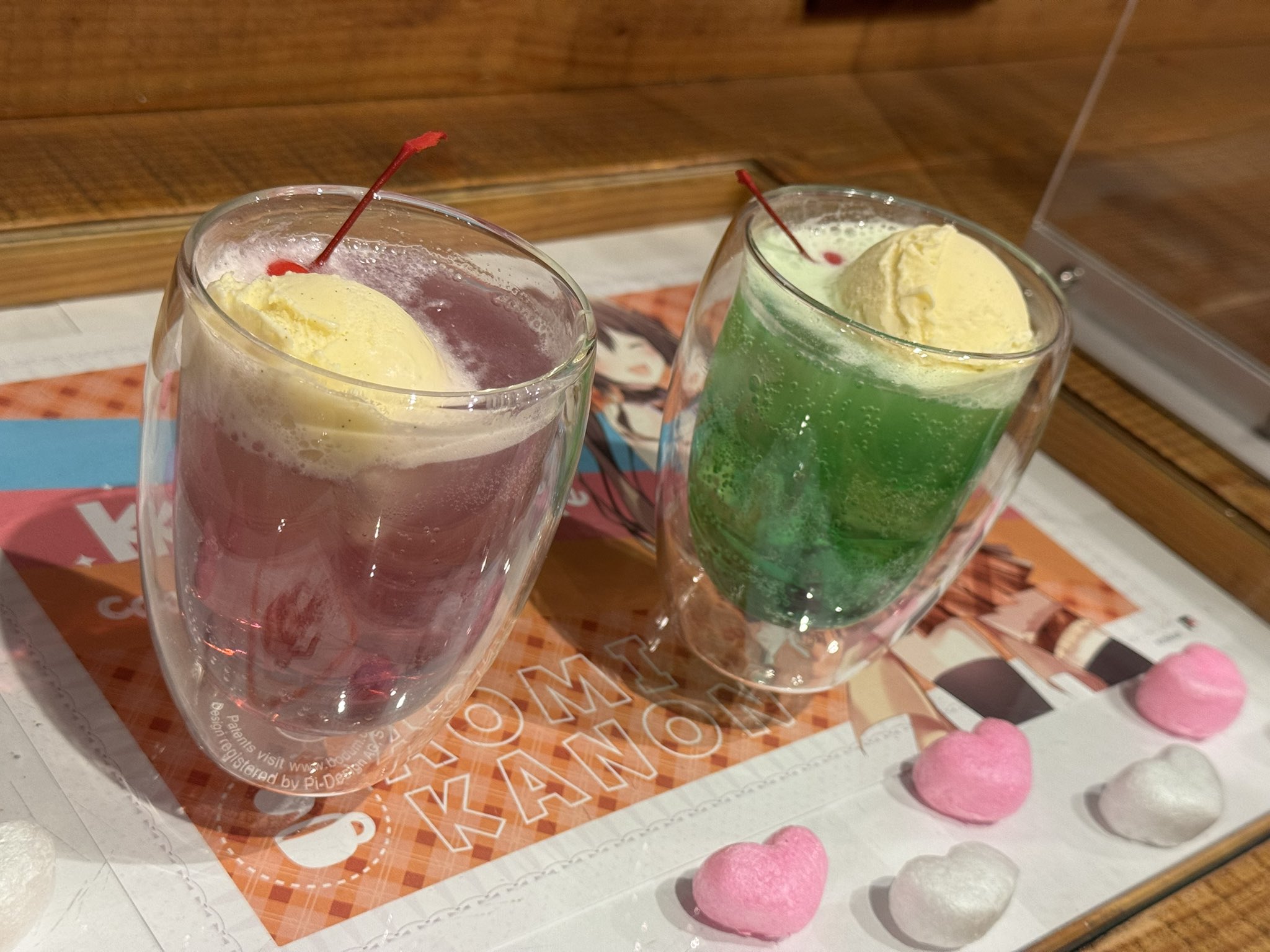 【クリームソーダです】 411Shu11SGL.jpg