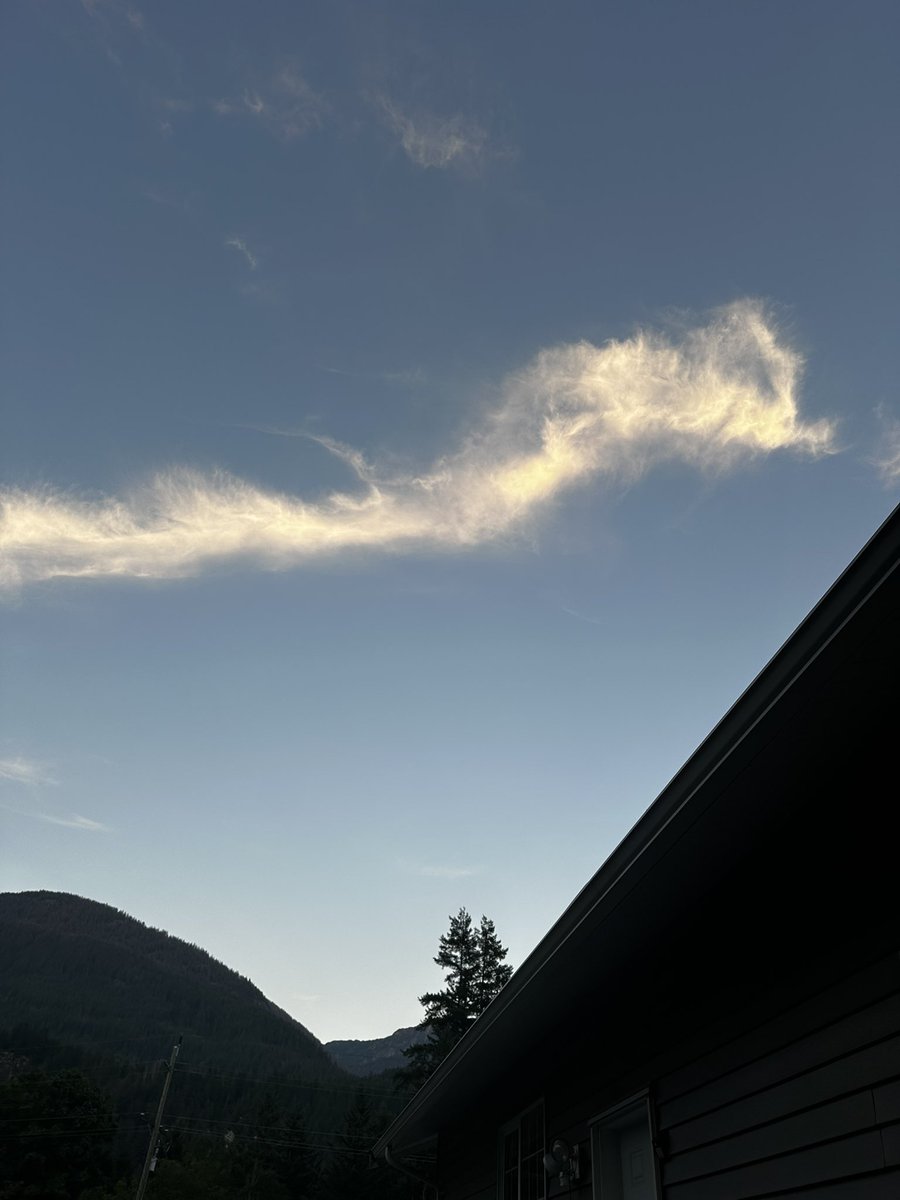 Amazing ‘dragon ‘ cloud …