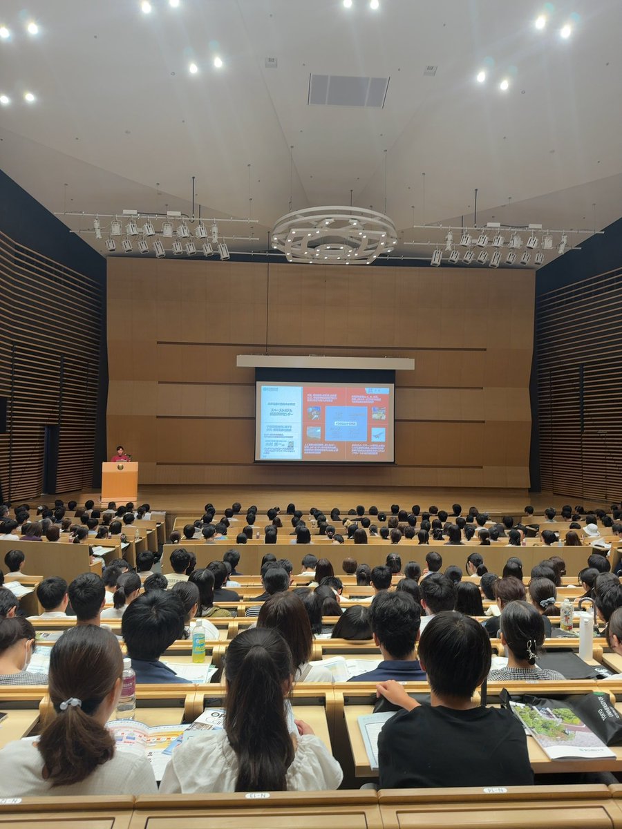 TUS_PR's tweet image. オープンキャンパス2025@葛飾キャンパス開催中です！
 
本日8/10（日）は、葛飾キャンパスでオープンキャンパスを開催しています！
各学部・学科の説明会や模擬講義、研究室ツアーなど、ここでしか得られない情報が盛りだくさんです✨…