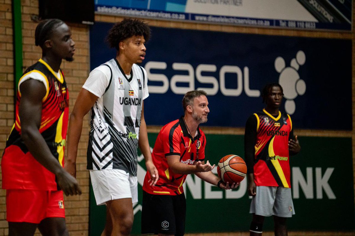 Naye mwe next week is <a href="/AfroBasket/">FIBA #AfroBasket</a>  have u bothered knowing yo players? Do u feel the connection? Mujakuswala when watching in public &amp; u can’t pronounce some names.