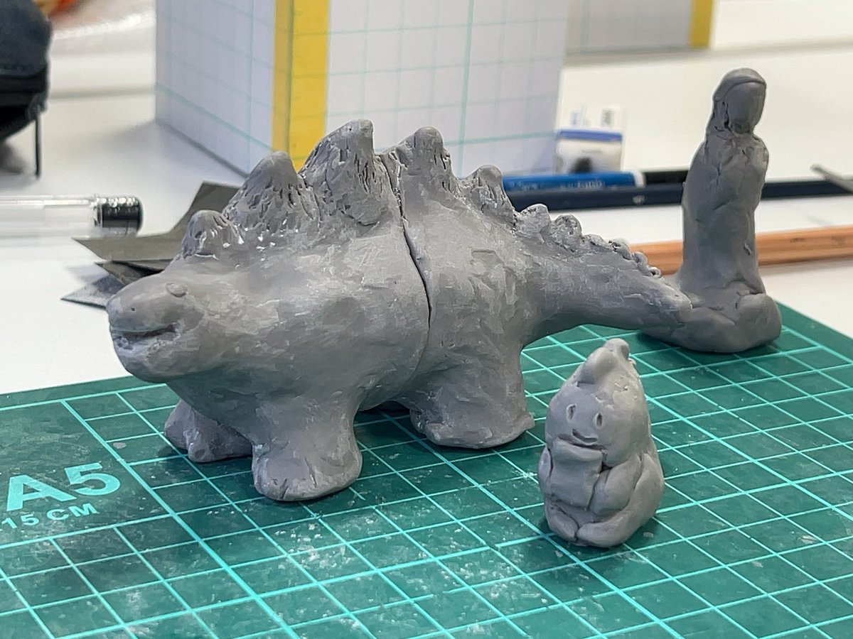 ほっこりする恐竜、かわいいです。