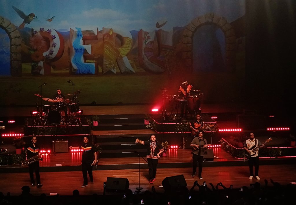 Purito Perú: <a href="/mauriciomesones/">Mauricio Mesones</a> y <a href="/luchoquequezana/">Lucho Quequezana</a> cantando Cariñito 🎉