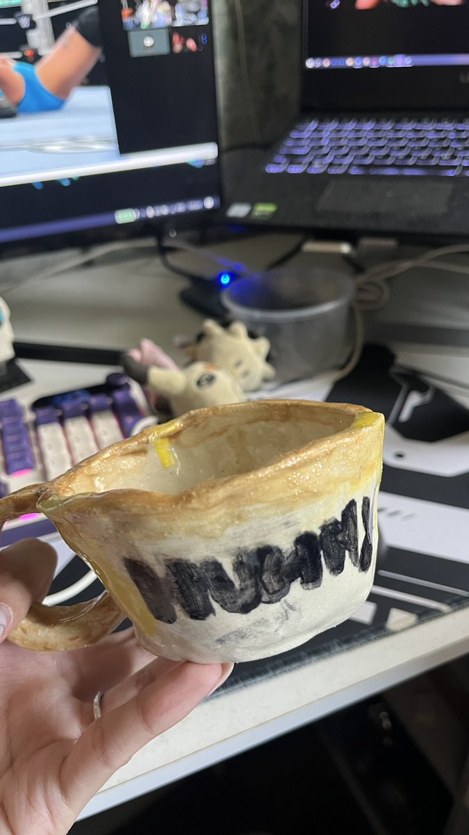 akimaeru's tweet photo. this has also arrived its now my trinket / coins dish hehehe its so cute can’t believe i made it fr fr 🥹 https://t.co/2mNm8y7OXs