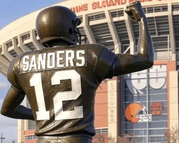 Watch Ahmed/The Ears/IG: BigBizTheGod 🇸🇴's leaked NSFW photo on TwXstars