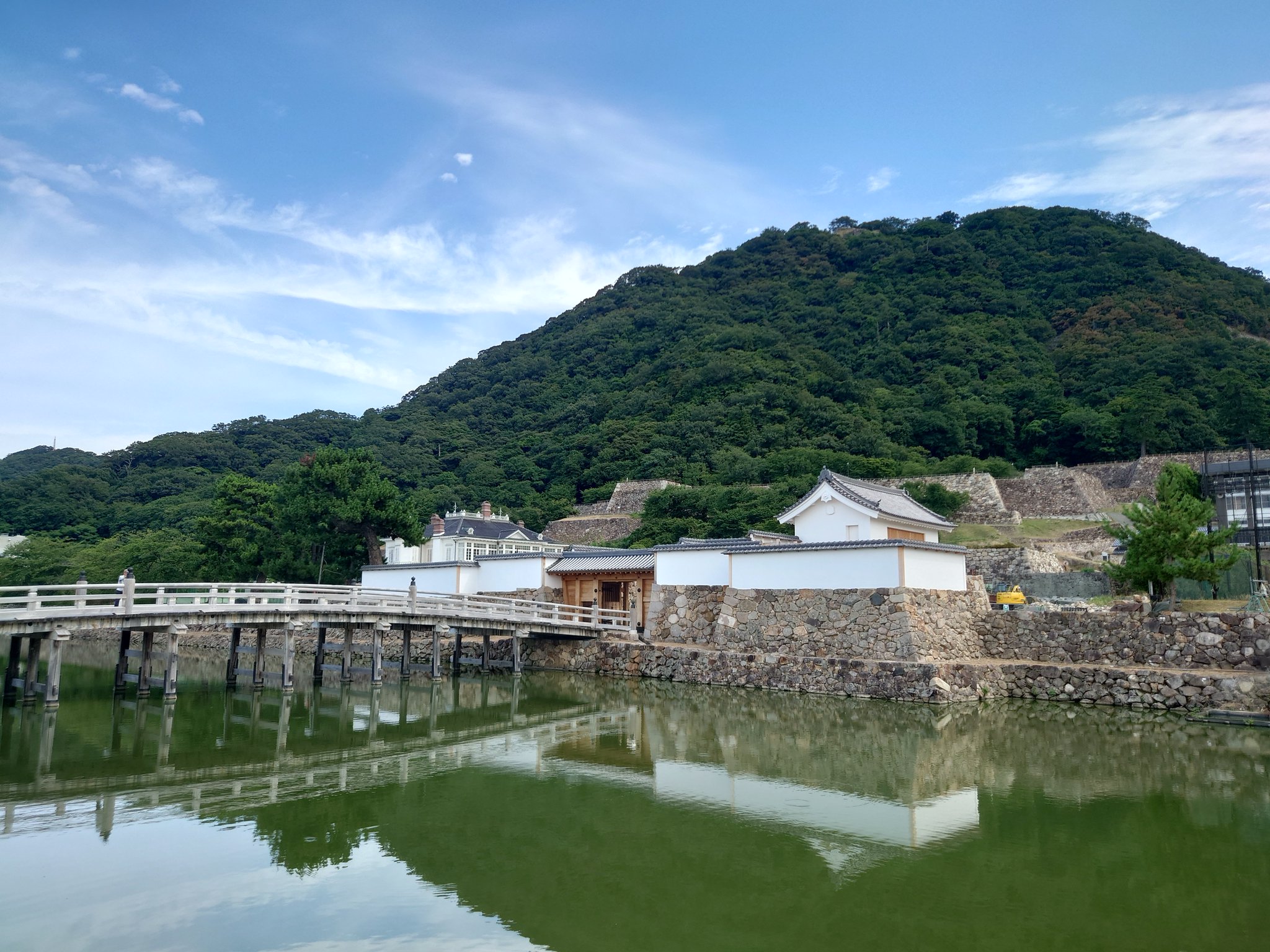 【真作 名品】古因久山　勘助 造 (江戸期) 鳥取城御庭焼 真作 名品】古因久山 勘助 造 (江戸期) 鳥取城御庭焼 hisashiro.jpg