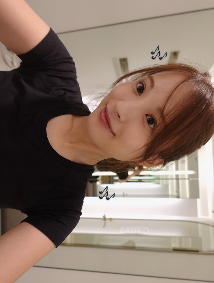 asplento's tweet image. 今日も元気にエクササイズ🏃‍♀️✨
ストレッチをして体をほぐした後、ルルレモンのショップにも立ち寄り😊
新しいウェアを見つけて、これからのトレーニングが楽しみ〜💪

#ルルレモン #フィットネス #ストレッチ #ランニング #トレーニング #健康生活 #エクササイズ #ヨガ #フィットネスウェア #運動好き