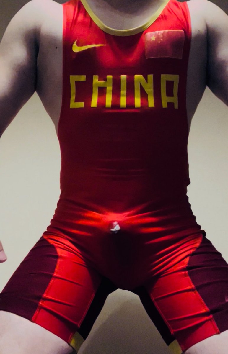 举重摔跤红蓝配
＃摔跤服#紧身衣