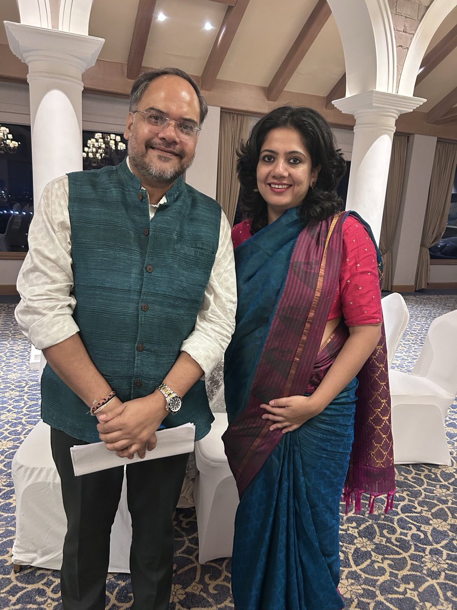 Jagriti Chandra (@jagritichandra) on Twitter photo About last week: Dolled up to host a show and relive our TV days, minus the teleprompter.
Ex NDTV 1.0 <a href="/fewcan/">Sandeep Phukan</a> and Ex CNN-IBN 1.0 About last week: Dolled up to host a show and relive our TV days, minus the teleprompter.
Ex NDTV 1.0 <a href="/fewcan/">Sandeep Phukan</a> and Ex CNN-IBN 1.0
