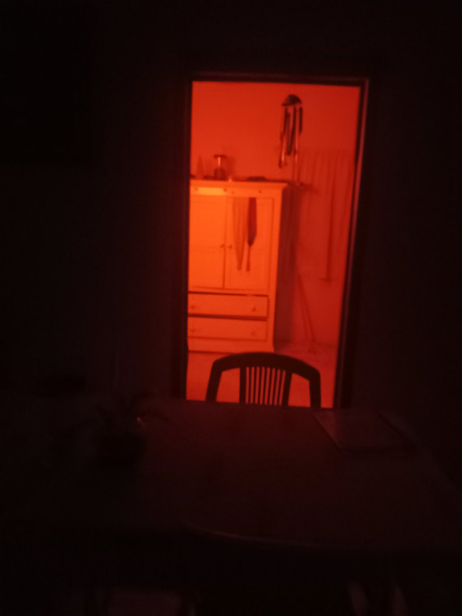 La luz nocturna / como se ve la habitación