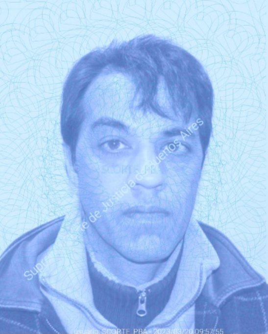 desaparecidaorg's tweet image. CRISTIAN JOSÉ PETRAS, DNI 23.216.451, está #PROFUGO por el abuso sexual agravado de una menor bajo su guarda, en Castelar, Buenos Aires. Fue condenado a 12 años de prisión el 11/4/2019. Hay una #RECOMPENSA de $ 4.000.000.- por encontrarlo. Avisar al☎️134. Reserva de identidad