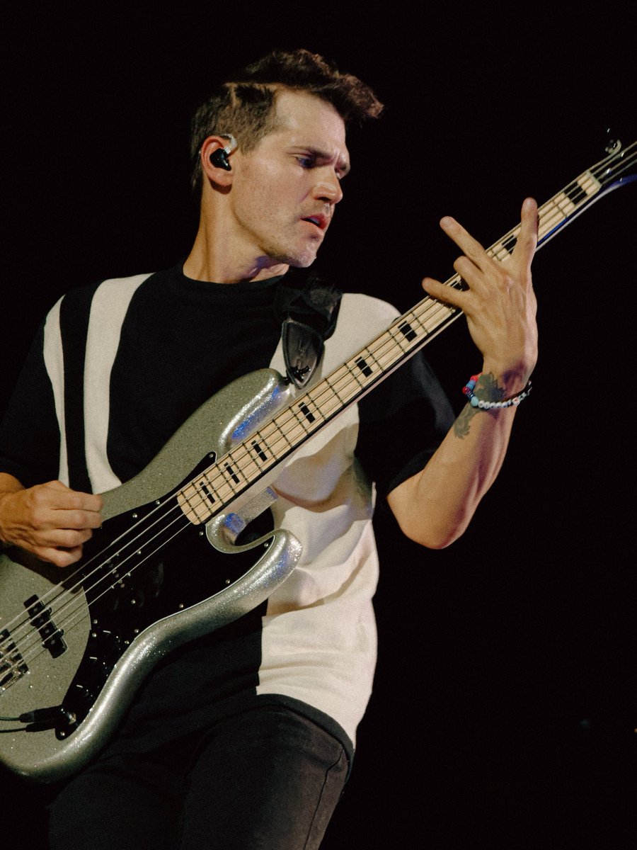 Lots of Mikey this evening! #MCRNJ