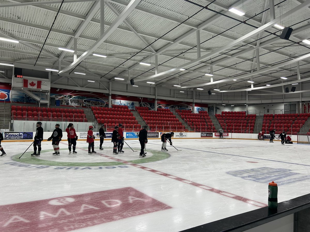 xyz-Red Deer Vipers tweet media