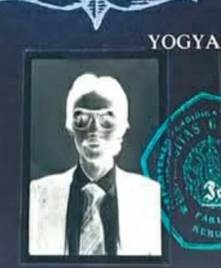 KI_SABDO_PARALON (@megatop99) on Twitter photo KALAU KASUS DUGAAN IJAZAH PALSU JOKOWI belum segera tuntas juga,padahal itu hal yg sepele dan malah ada ketidakadilan hukum dan upaya mengkriminalisasi pelapornya ..saya usulkan supaya ditangani oleh PEMADAM KEBAKARAN saja,spy transparan dan profesional..!
<a href="/prabowo/">Prabowo Subianto</a> 
<a href="/DPR_RI/">DPR RI</a> KALAU KASUS DUGAAN IJAZAH PALSU JOKOWI belum segera tuntas juga,padahal itu hal yg sepele dan malah ada ketidakadilan hukum dan upaya mengkriminalisasi pelapornya ..saya usulkan supaya ditangani oleh PEMADAM KEBAKARAN saja,spy transparan dan profesional..!
<a href="/prabowo/">Prabowo Subianto</a> 
<a href="/DPR_RI/">DPR RI</a>