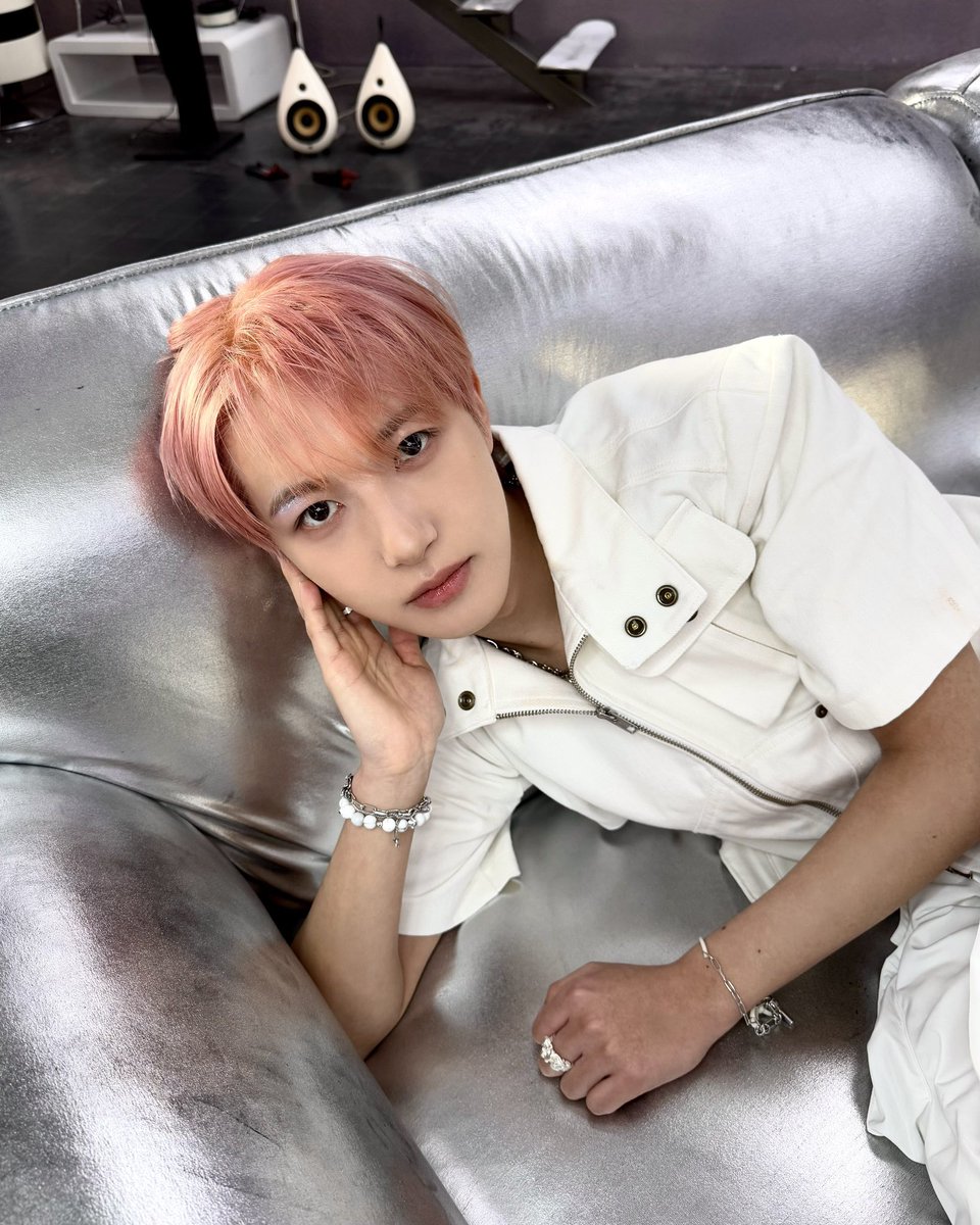 muing3to3's tweet image. 본인이 예쁜 걸 아는 사람들이 진짜 위험함
진짜 예쁘기 때문임