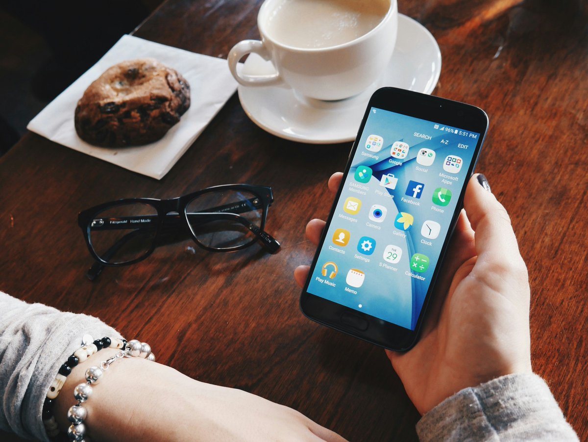 How smart do you want your phone to be?

A #BBunker blog By Nicholas Rossman, the Mobile Ecosystem Forum (MEF) 

kentbusinessradio.co.uk/how-smart/