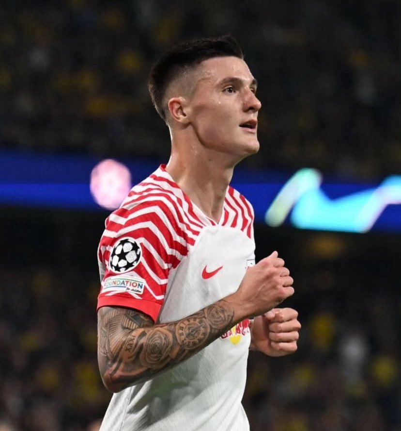 💭 Could it be that #MUFC are plotting moves for BOTH Sesko &amp; Watkins?

Remember the original plan—Højlund in, Kane later as the senior striker. Watkins as a stop-gap, Sesko given time to develop.

United reportedly have £120m to spend before sales. With deals done in