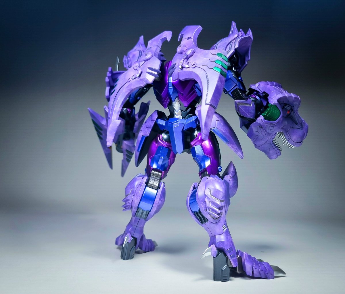 풍뢰모형 비스트 메가트론 완성 오래 전부터 기다려온 키트인만큼 애정을 듬뿍 담아서 완성해봤음다 #플레임토이즈 #flametoys  #트랜스포머 #Transformers #트랜스포머비스트워즈 #transformersBeastWars #ビーストウォーズ  #ビーストメガトロン #beastmegatron #비스트 ...