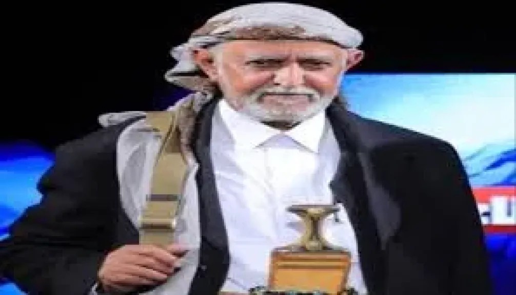 بعد الاعتذار للشيخ الزايدي يقوم ديوان المحافظة و الأمن توصيلة إلى سلطنة عمان رغم أنف الجميع مؤتمر وإصلاح و انتقالي،،، قال القنوب العربي 😂😂😂😂