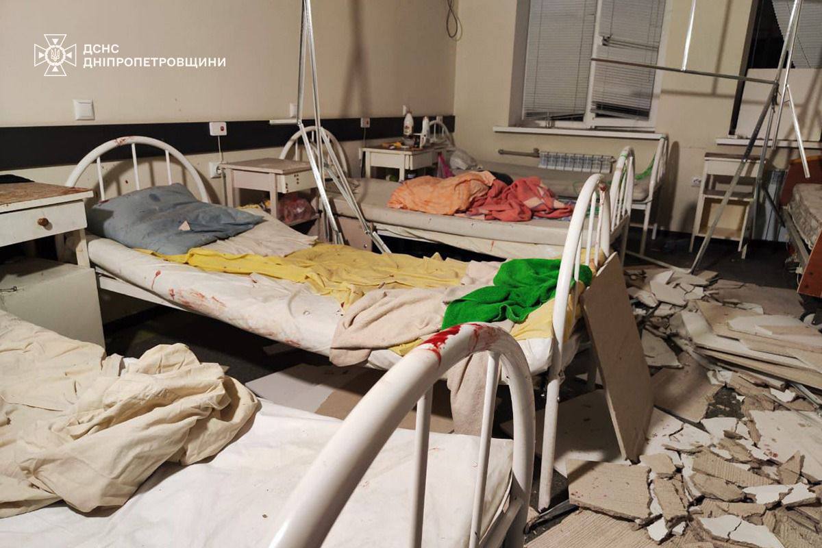 What a dark day for Ukraine — russia murdered 22 civilians yesterday. Among them: 23yo Diana, pregnant woman in a maternity hospital in the Dnipropetrovsk region.

russians also deliberately struck a civilian penal center, killing 17 there.

In total, 85 people were injured. 💔