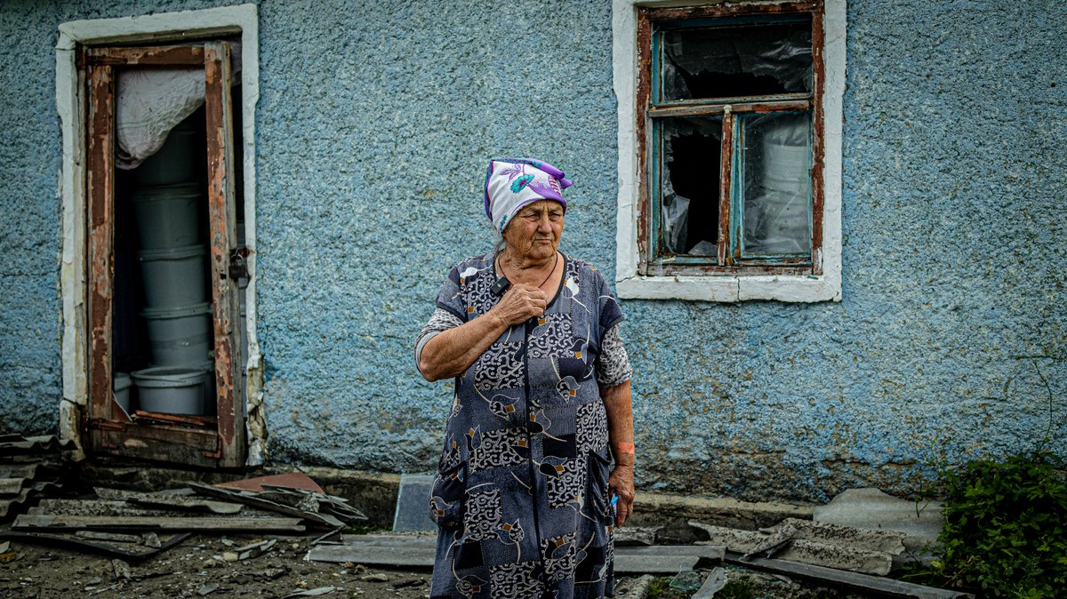 UNHCR Ukraine (@unhcrukraine) on Twitter photo “It was terrifying… But thank God, we’re alive.”
When a sudden strike hit her village in Donetsk region🇺🇦, Kateryna’s house was damaged. UNHCR's partner <a href="/charity_aos/">Angels of Salvation</a> provided emergency aid, assessed the damages & supported the family with materials for quick repairs. “It was terrifying… But thank God, we’re alive.”
When a sudden strike hit her village in Donetsk region🇺🇦, Kateryna’s house was damaged. UNHCR's partner <a href="/charity_aos/">Angels of Salvation</a> provided emergency aid, assessed the damages & supported the family with materials for quick repairs.