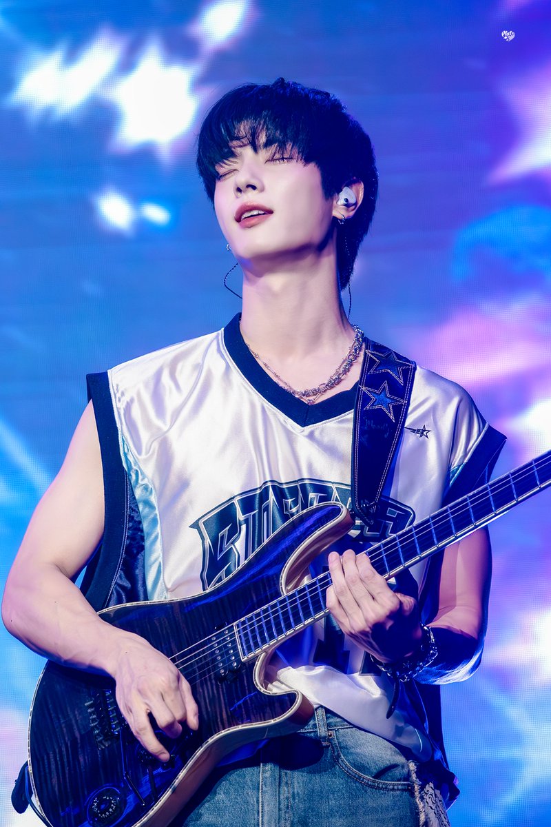 250726 'O! NEW E!volution Ⅳ' Taipei 밤공

・。　ヾ☆．　゜　ヽ★
ヽ☆。　．*゜ヾ☆　・。
　*　ヽ★　　*。　．　・
。ヾ☆　　・．　ヽ☆．
　．　　゜ヾ☆　　゜・

#원위 #강현 #ONEWE #KANGHYUN