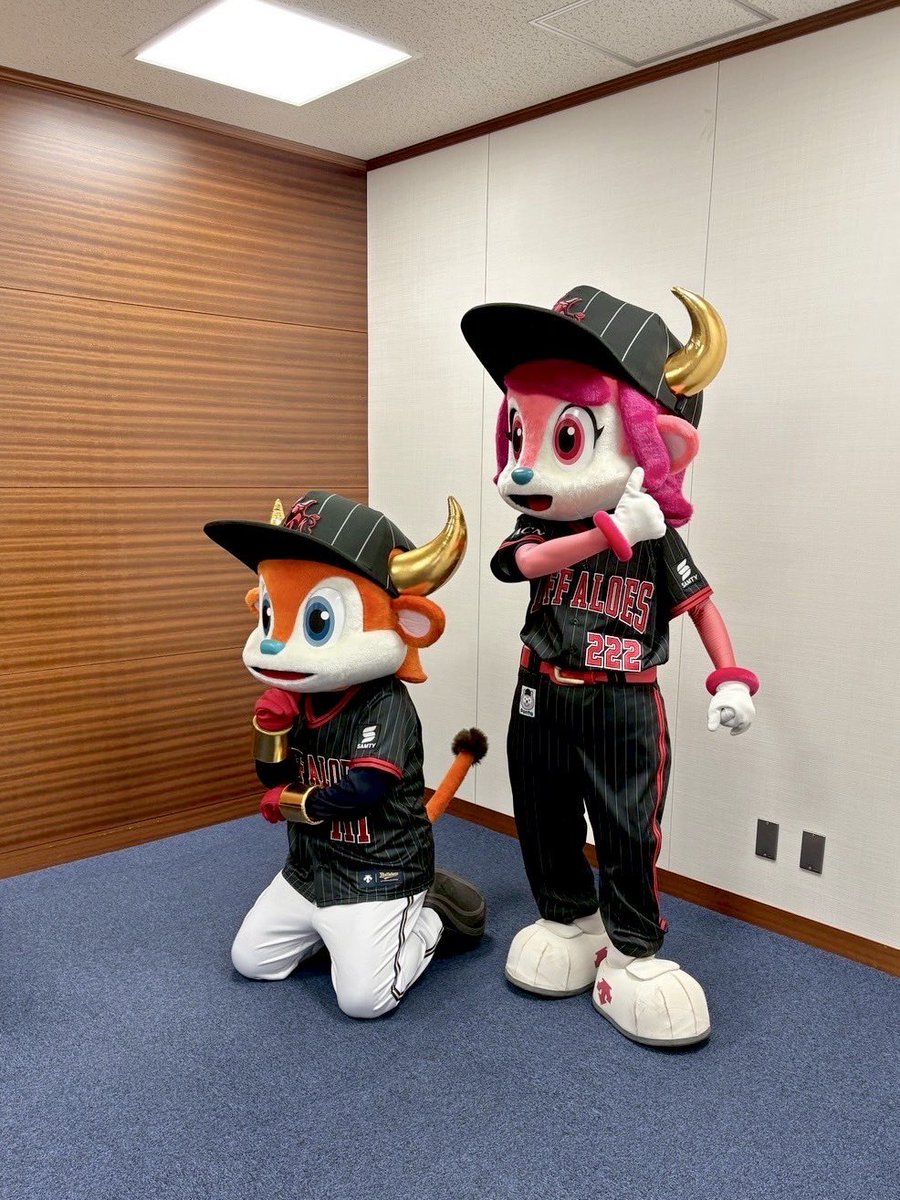 バファローズ☆ばぶポンタ きぐるみマスコット（バファローブルとベル) バファローズ☆ばぶポンタ きぐるみマスコット（バファローベル
