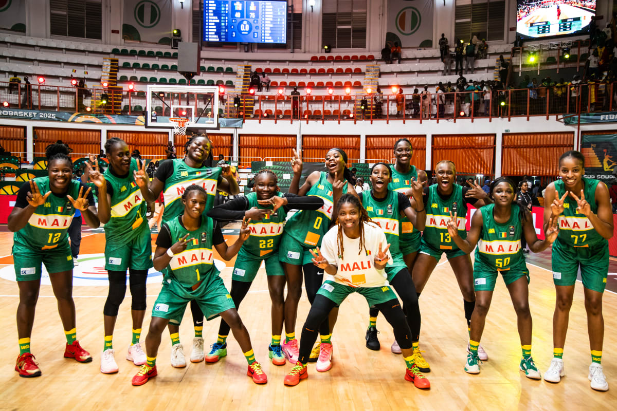 beINSPORTSNews's tweet image. 🏀 | مالي 🇲🇱 تتأهل إلى ربع نهائي بطولة إفريقيا لكرة السلة للسيدات 💫 بفوزها 75 - 49 على الكاميرون 🇨🇲 في المجموعة الثانية
