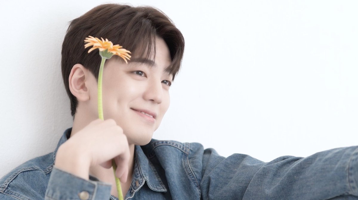 💚Kim MinGue💚
FC会員限定コンテンツ
SPECIAL MOVIE更新

🎥 Kim MinGue PHOTO SHOT BEHIND ❶
kim-mingue.jp/movies/categor…

ぜひご覧ください♥️

#キムミンギュ #김민규