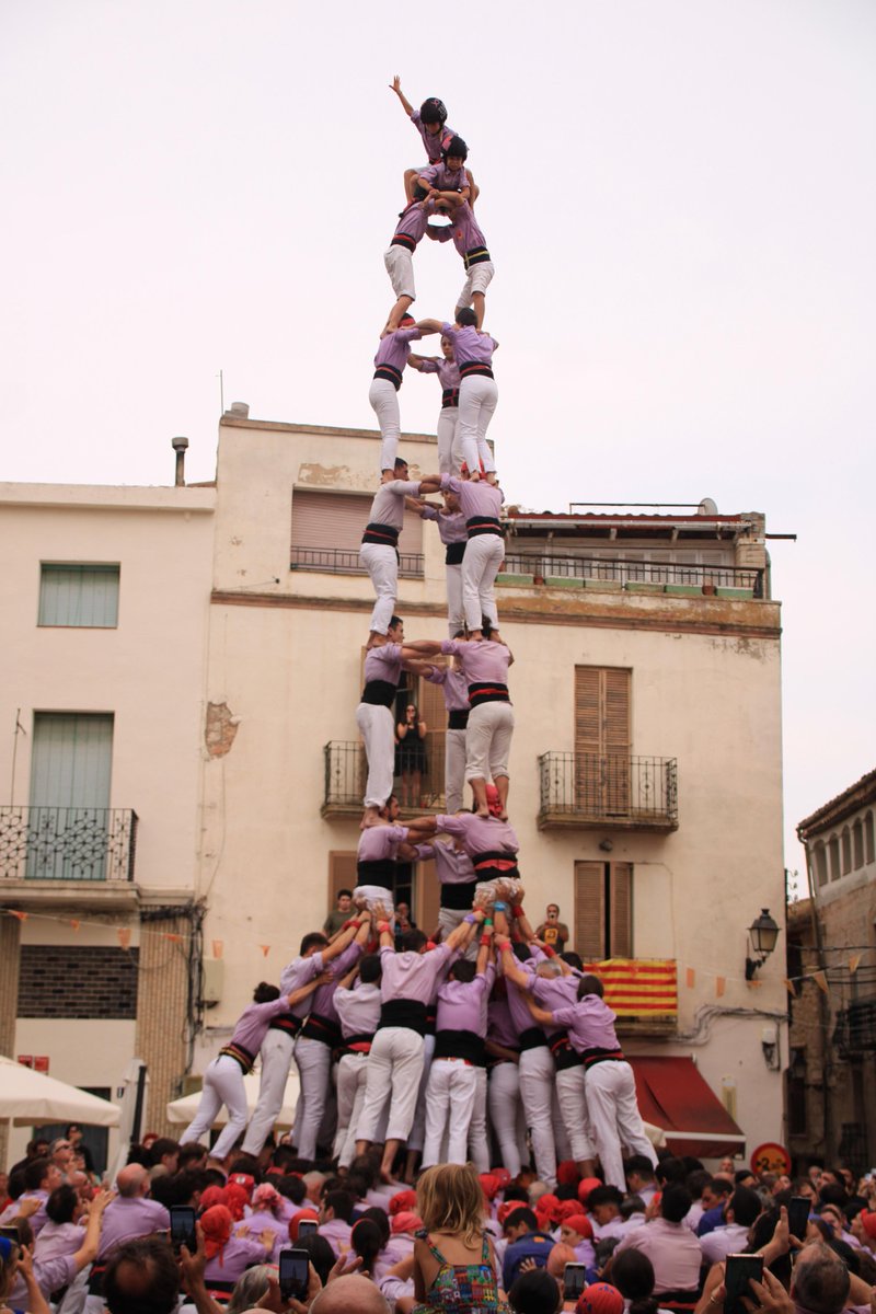 JoveDeTarragona's tweet image. 📢 Cornudella, Torredembarra, Constantí i Vilallonga: les 4 diades de 9 en un juliol per emmarcar. #TotElQueCompartim

🚀 I ara comencem un agost que voldrà el 100% de naltros al local i a plaça. Arriba aquell moment de l’any en què ja no hi pot faltar ningú!

#castells