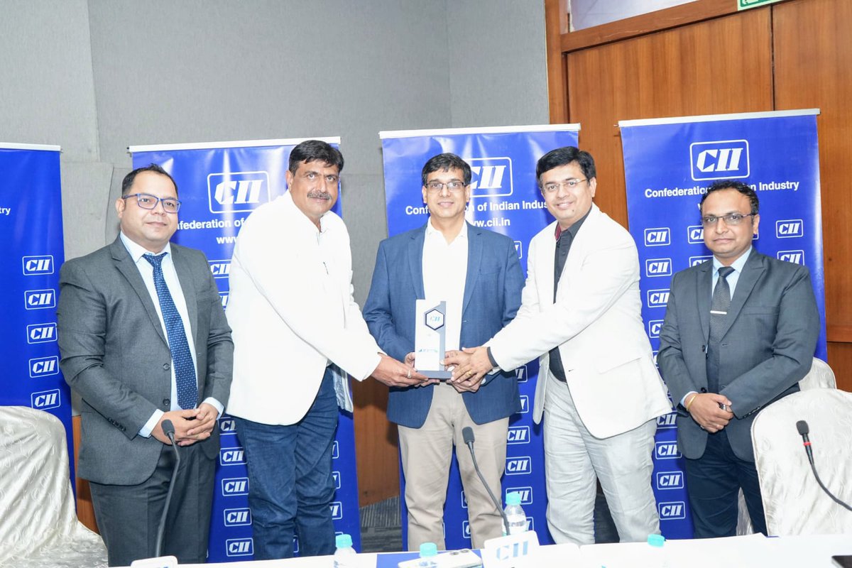 saraswatlalit's tweet image. Conducted the closed-door marathon session on #DigitalMarketing for MSME Growth tailored for CXO &amp;amp; Founders at CII Central &amp;amp; South Gujarat Zone at Daman. We discussed actionable basics, AI, CRM leaks, ad waste with my D.A.R.E. framework.
#CXOInsights #Marketing #Leadership