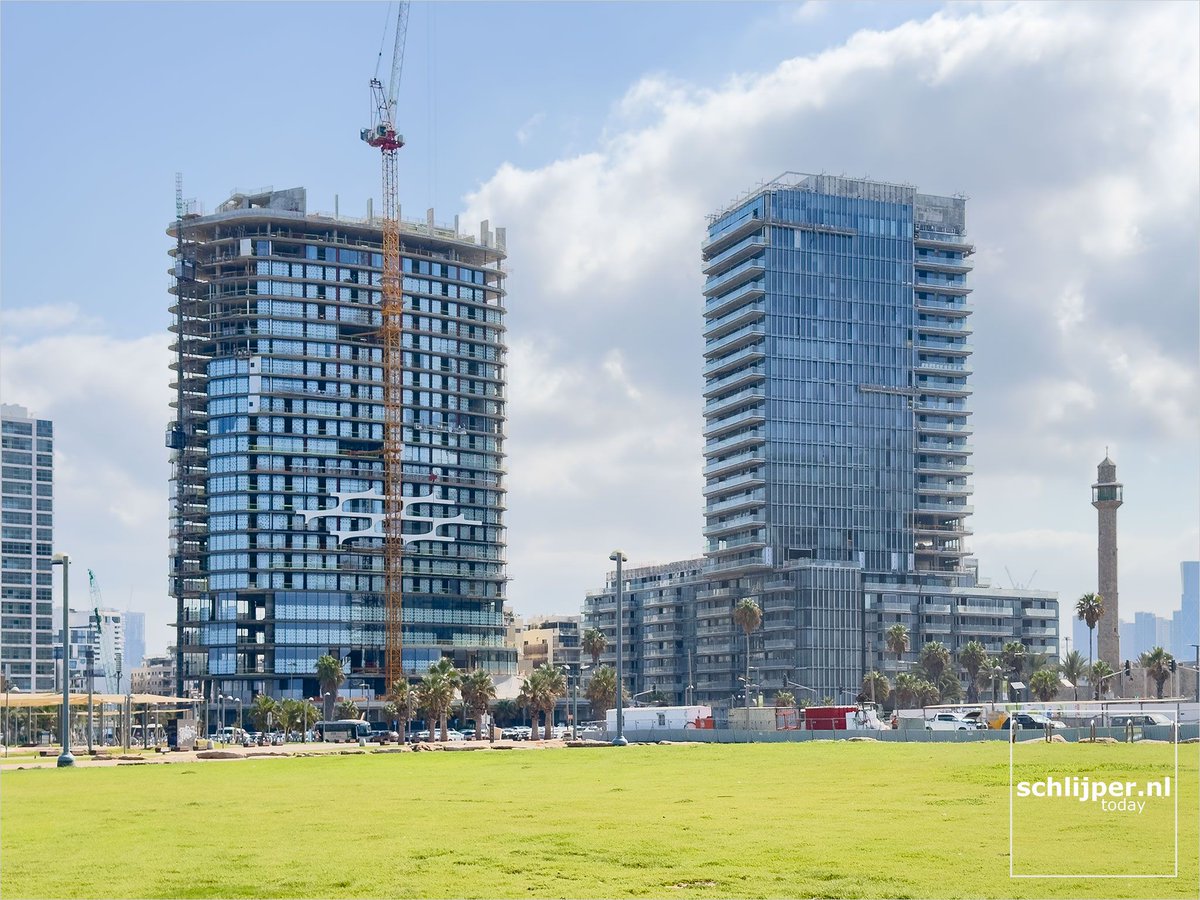Charles Clore Garden, Retsif Herbert Samuel
29 07 2025, 09:37 #TelAviv #constructionTLV