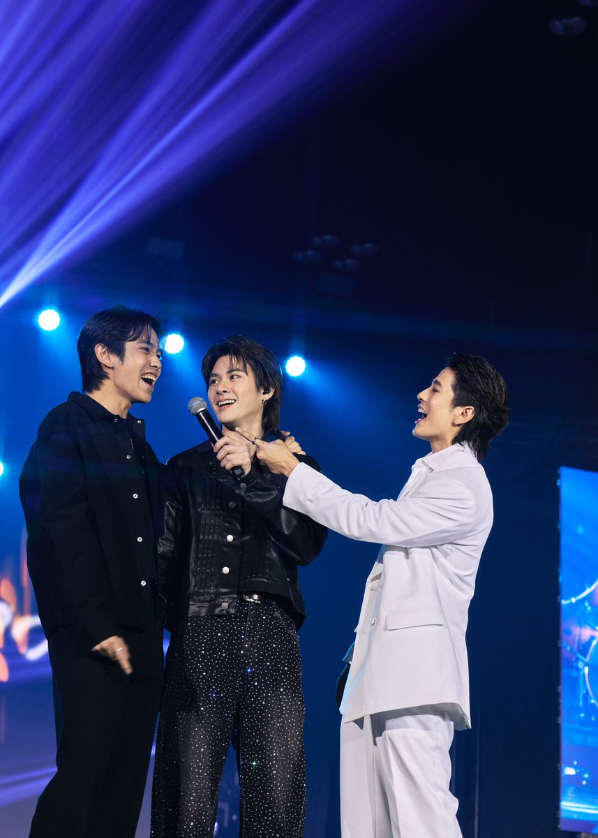 BrickinfoReport's tweet image. "แจ๊คกี้ จักริน" จัดแฟนคอนเสิร์ตเดี่ยวครั้งแรก "THE SENSE OF FEELINGS" แฟนเพลงร่วมสร้างความประทับใจ
👉 brickinfotv.com/entertainment/…
#JACKIE_The1stFANCON #JackieJackrin #Brickinfo