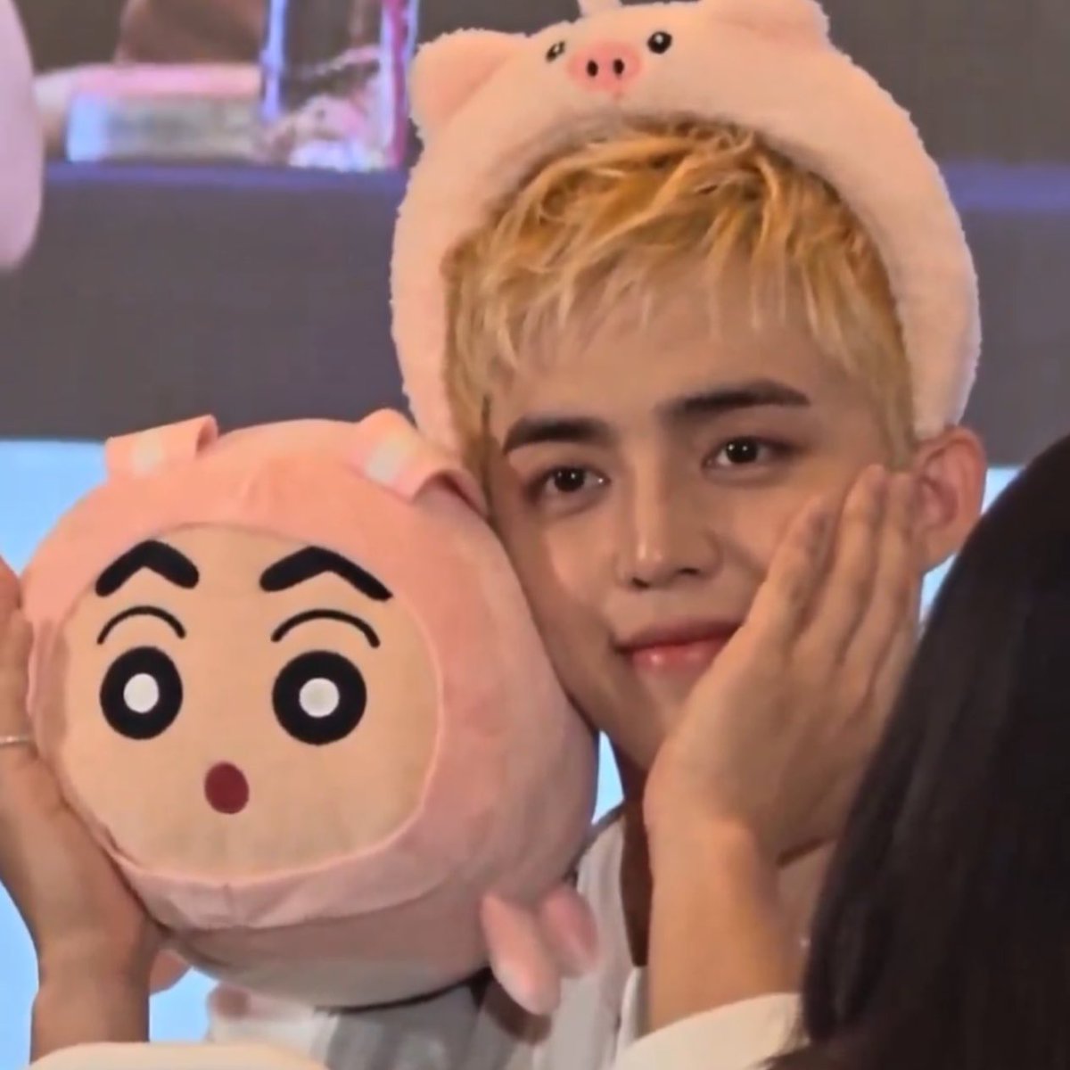 scoups and his shin chan thing 🥹