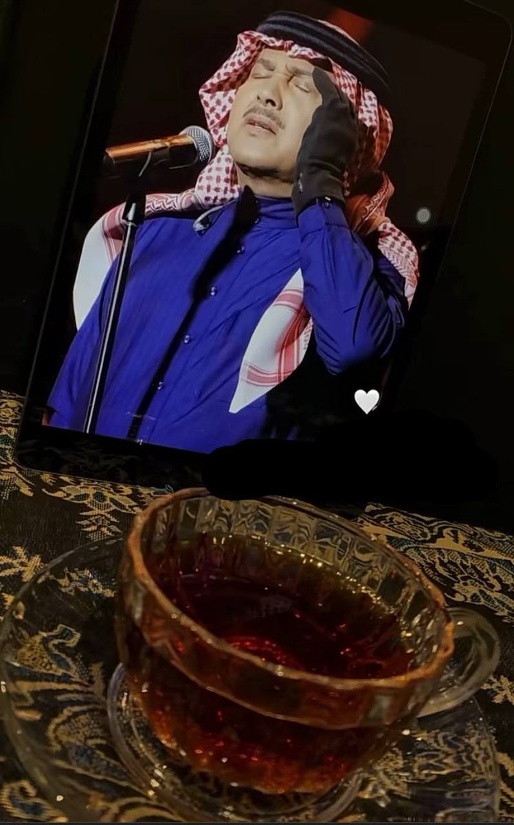 ↡✿

͏                       
͏

     #يقــول 

             على اغنيـــہ .. لبيـــہ يابو عـيون وسـاع 
            انـا ماطـرالي غـير عـينك وانـا اسمعهــا 🎼

͏                       
͏