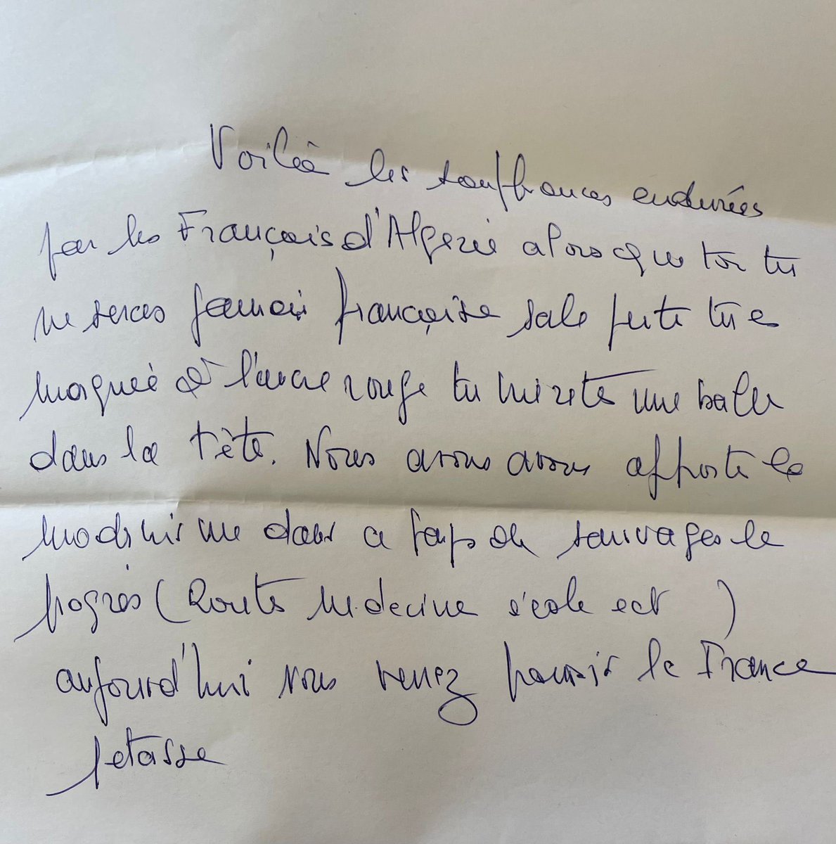 Sabrina Sebaihi (@sabrinasebaihi) on Twitter photo « Tu ne seras jamais française sale pute… tu mérites une balle dans la tête. »
Première lettre reçue à l’assemblée en 2022 qui sera malheureusement suivie d’un torrent d’insultes et de menaces depuis. Comme mes collègues <a href="/AlyDiouara/">Aly D</a> <a href="/abomangoli/">Nadège Abomangoli 🐢</a> et <a href="/S_Bourouaha/">Soumya Bourouaha</a> nous sommes élus « Tu ne seras jamais française sale pute… tu mérites une balle dans la tête. »
Première lettre reçue à l’assemblée en 2022 qui sera malheureusement suivie d’un torrent d’insultes et de menaces depuis. Comme mes collègues <a href="/AlyDiouara/">Aly D</a> <a href="/abomangoli/">Nadège Abomangoli 🐢</a> et <a href="/S_Bourouaha/">Soumya Bourouaha</a> nous sommes élus