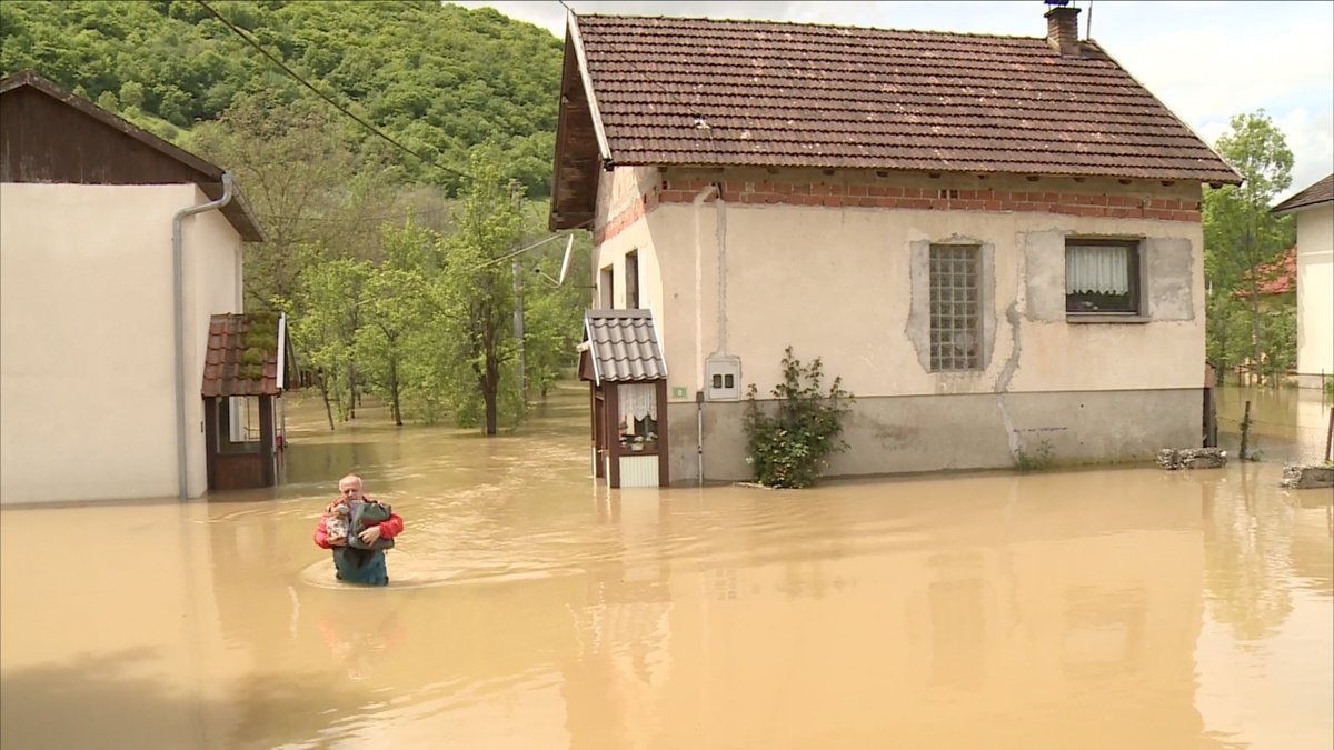 GWSP (@thegwsp) on Twitter photo As natural hazards in the #WesternBalkans become more frequent and intense due to #ClimateChange, it is crucial to prioritize preparedness and adaptation to ensure the region’s long-term prosperity.
Learn how the <a href="/WorldBank/">World Bank</a> is helping: wrld.bg/avek50Sy8ka As natural hazards in the #WesternBalkans become more frequent and intense due to #ClimateChange, it is crucial to prioritize preparedness and adaptation to ensure the region’s long-term prosperity.
Learn how the <a href="/WorldBank/">World Bank</a> is helping: wrld.bg/avek50Sy8ka