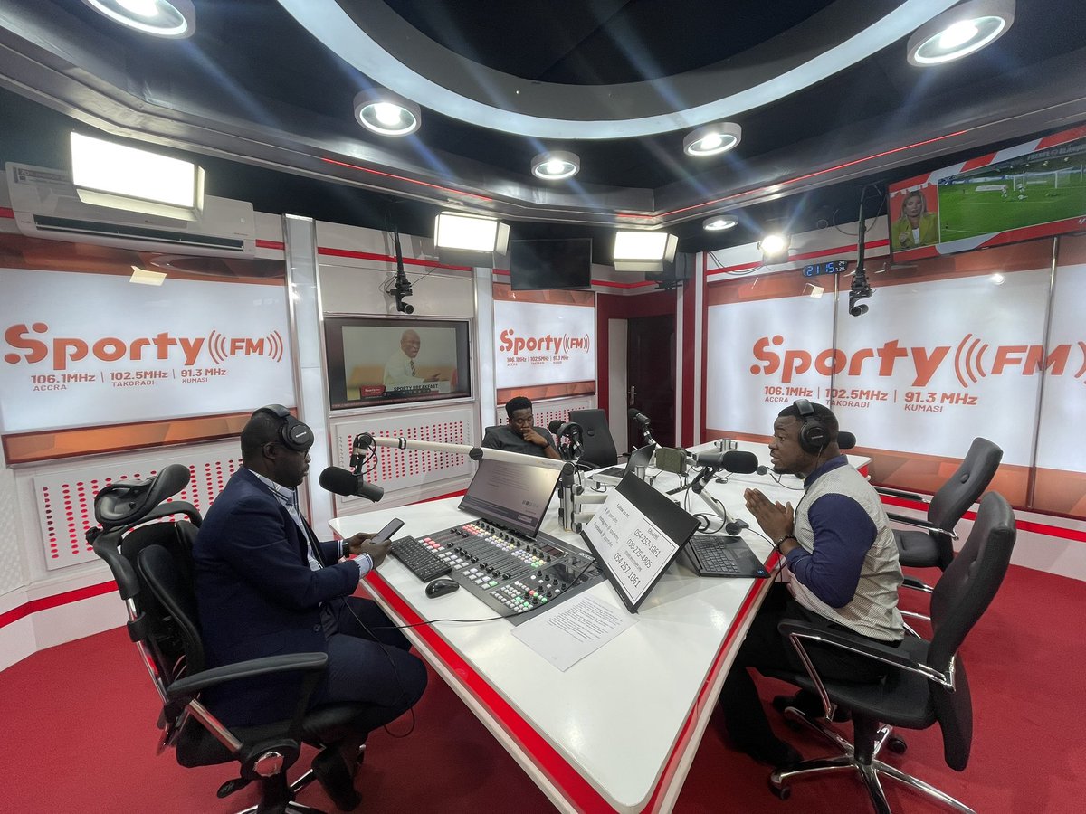 SportyFM_'s tweet image. Now discussing: Dr. Prosper Narteh Ogum replaces Frimpong Manso as head coach of Black Starlets.
#SportyBreakfast