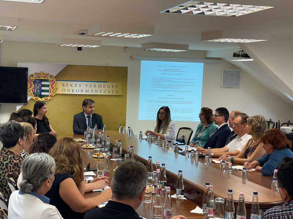 Interreg Romania-Hungary (@interregrohu) on Twitter photo ๐ฅ๐ข๐๐จ ๐ง๐ฎ๐น๐ธ๐ โ ๐ก๐ผ๐ ๐ถ๐ป ๐รฉ๐ธรฉ๐๐ฐ๐๐ฎ๐ฏ๐ฎ!Weโre on Day 2 of discussions with our Hungarian partners in Bรฉkรฉs County! A big thank you to all participants for your ๐ฒ๐ป๐๐ต๐๐๐ถ๐ฎ๐๐บ ๐ฎ๐ป๐ฑ ๐๐ฎ๐น๐๐ฎ๐ฏ๐น๐ฒ ๐ถ๐ป๐ฝ๐๐!
๐ท ๐ก๐ฒ๐
๐ ๐๐๐ผ๐ฝ: ๐ฆ๐๐ฒ๐ด๐ฒ๐ฑ! #Interreg ๐ฅ๐ข๐๐จ ๐ง๐ฎ๐น๐ธ๐ โ ๐ก๐ผ๐ ๐ถ๐ป ๐รฉ๐ธรฉ๐๐ฐ๐๐ฎ๐ฏ๐ฎ!Weโre on Day 2 of discussions with our Hungarian partners in Bรฉkรฉs County! A big thank you to all participants for your ๐ฒ๐ป๐๐ต๐๐๐ถ๐ฎ๐๐บ ๐ฎ๐ป๐ฑ ๐๐ฎ๐น๐๐ฎ๐ฏ๐น๐ฒ ๐ถ๐ป๐ฝ๐๐!
๐ท ๐ก๐ฒ๐
๐ ๐๐๐ผ๐ฝ: ๐ฆ๐๐ฒ๐ด๐ฒ๐ฑ! #Interreg