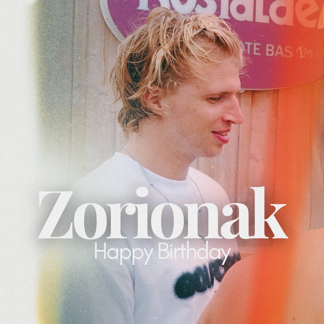 𝐉𝐎𝐔𝐑 𝐒𝐏𝐄́𝐂𝐈𝐀𝐋 | 🎂

Magic Polo birthday ! Revenu au Pays Basque la saison dernière, notre virevoltant attaquant russe, 𝐀𝐥𝐞𝐱𝐞𝐲 𝐏𝐨𝐥𝐨𝐝𝐲𝐚𝐧, fête aujourd'hui son 27e anniversaire !🥳🎉

𝗭𝗢𝗥𝗜𝗢𝗡𝗔𝗞 𝗣𝗢𝗟𝗢 !😉

#GoHormadi | #JoTaKeIrabaziArte