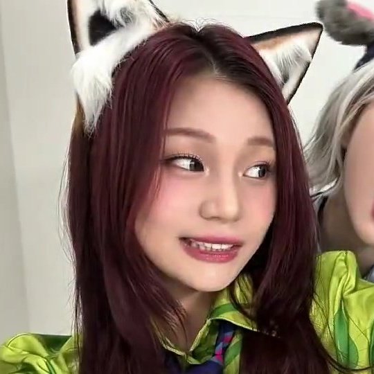 bobjuseyoyo's tweet image. 진심 잘생김 초과 ;;; 
얼굴 개미쳐가지고