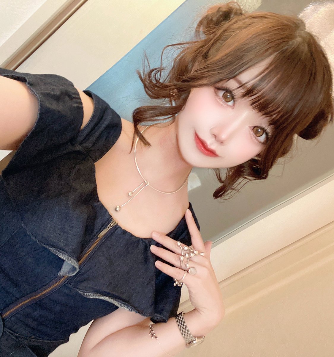 まあこ 💙🌸🌿 BRZ×真子ちゃんコーデ 道の駅でびーちゃんと休憩したよ