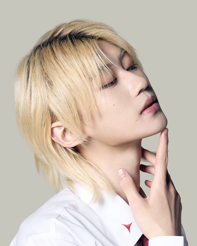 2012mycr0275's tweet image. #BOYS2PLANET #보이즈2플래닛  #贺仲星 #허중싱 #HEZHONGXING     

頬にある星も何もかも、本当に綺麗だね😭