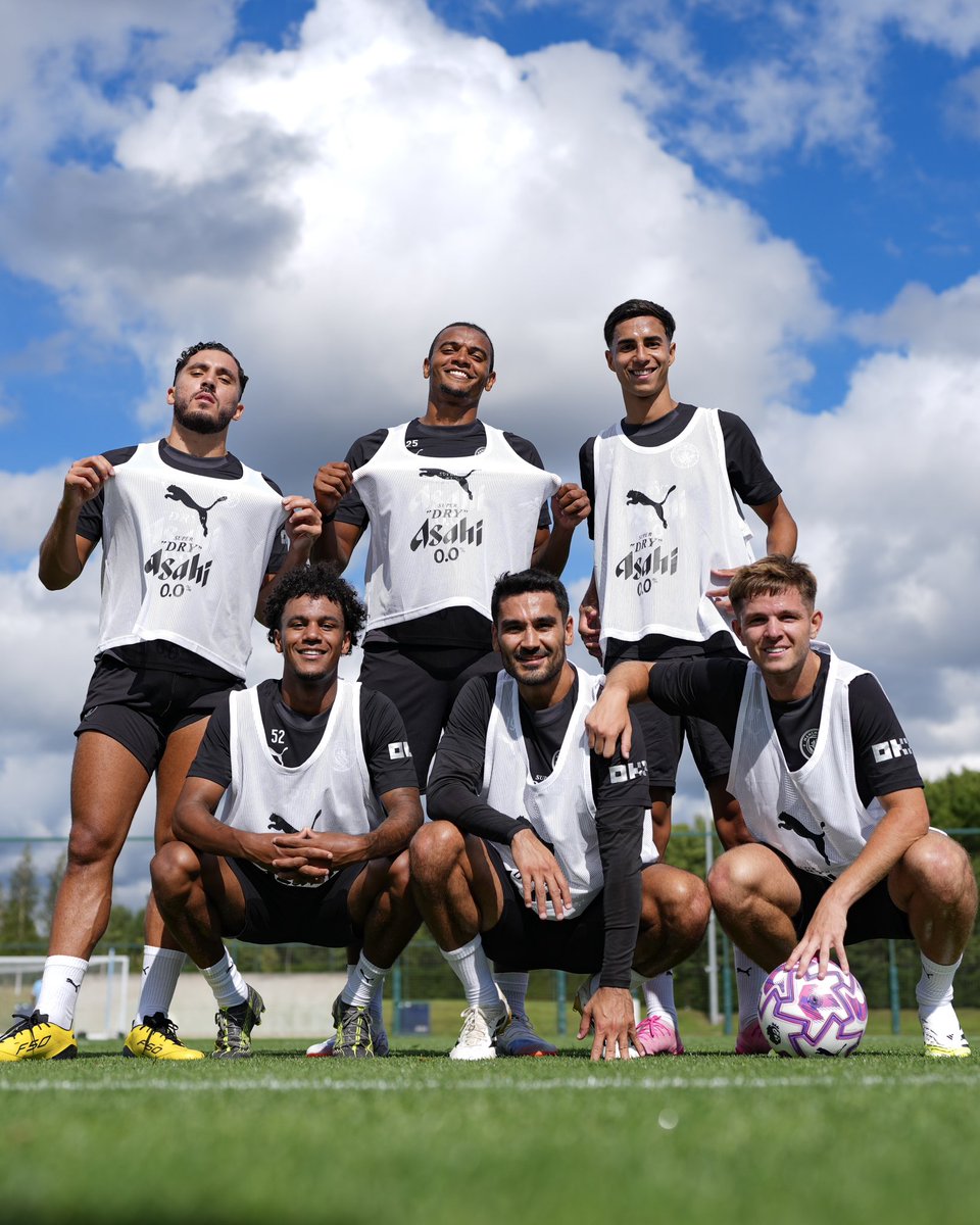 Back in the office 🙏🏻 <a href="/ManCity/">Manchester City</a>