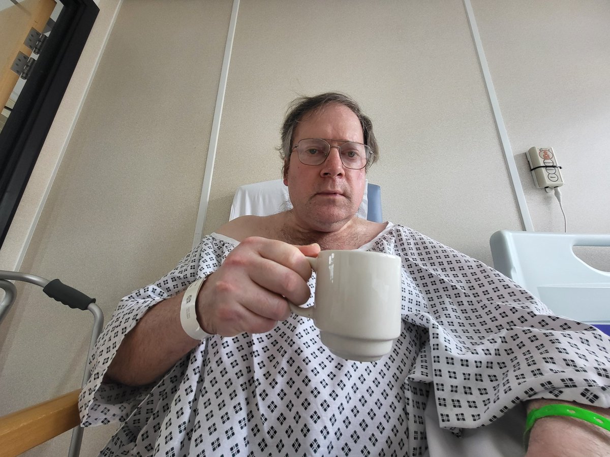 TimmyUk's tweet image. ... tea time again wearing my excellent glasses watching storage wars on SkyGo in sideroom in hospital ... ๐ฅ ๐ ๐ง ๐ฑ ๐ผ ๐คณ ๐ฐ ๐ก ๐ซ โ๏ธ
